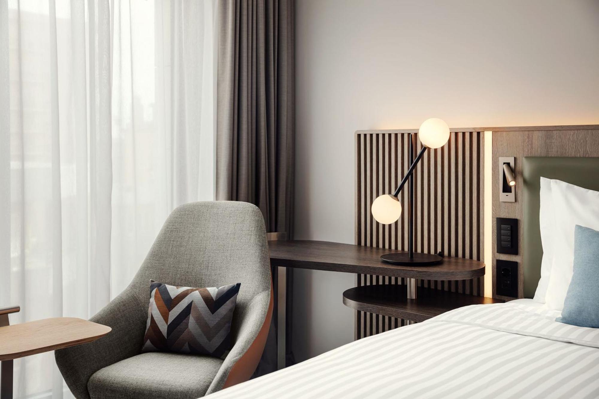 Courtyard By Marriott Ереван Экстерьер фото