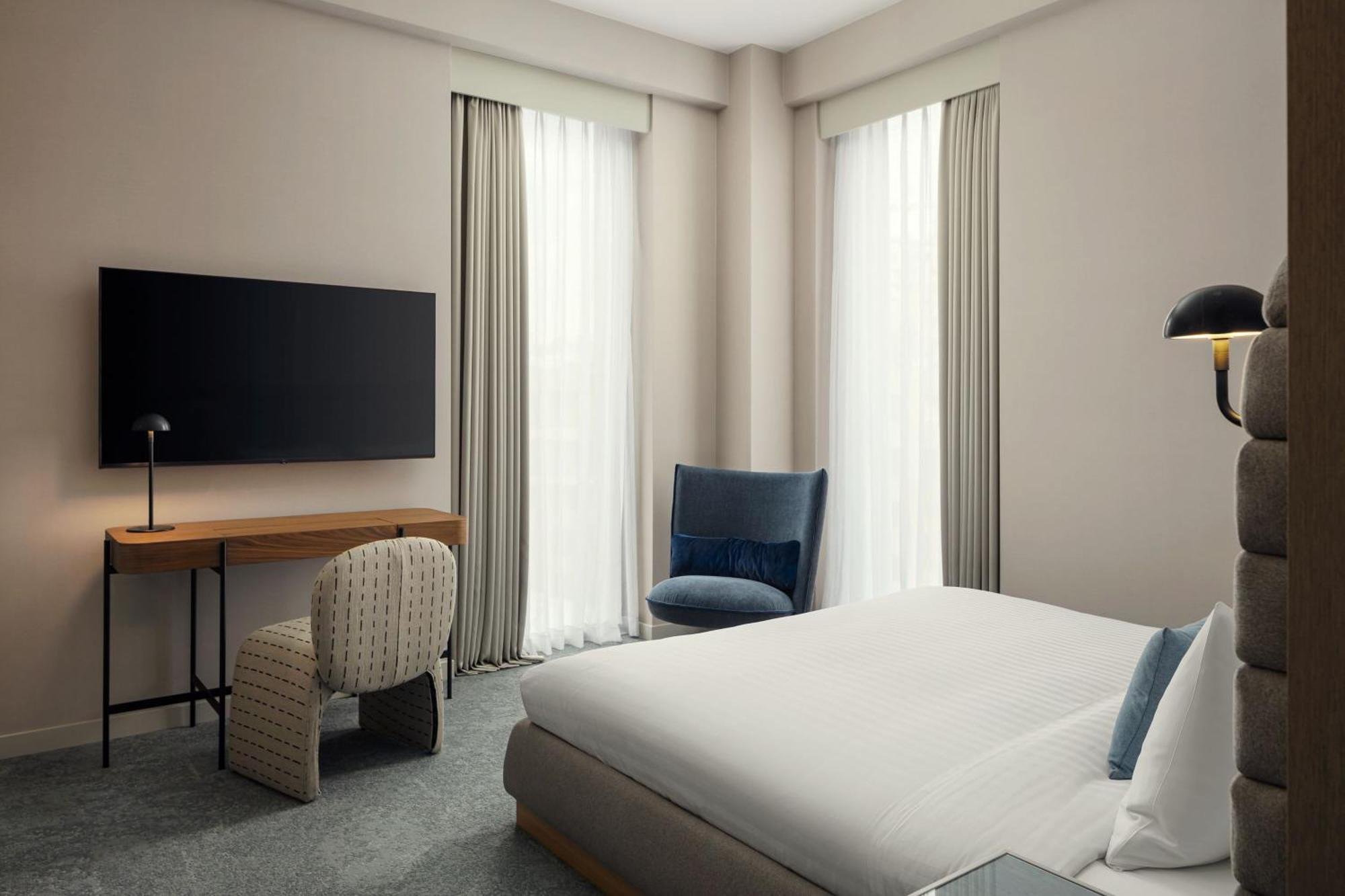 Courtyard By Marriott Ереван Экстерьер фото